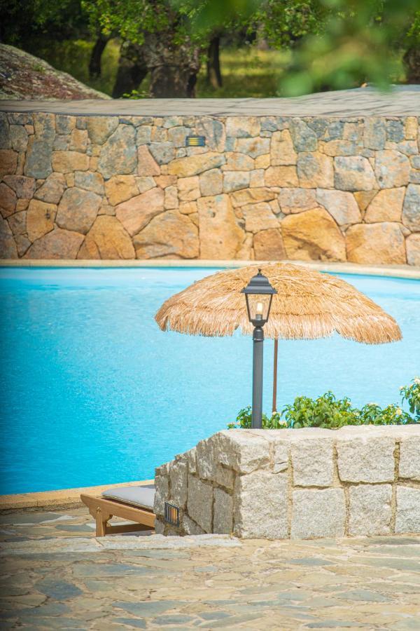 Paghe Eco Luxury Experience Hotel Budduso Exterior photo